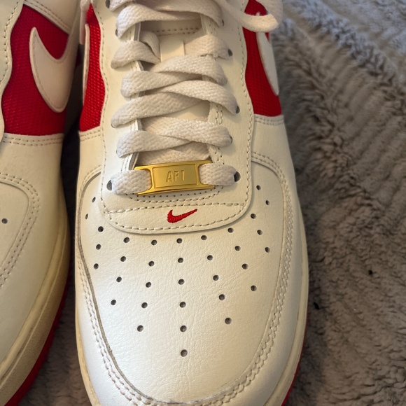Nike Air Force Ones Red and white - Picture 6 of 6